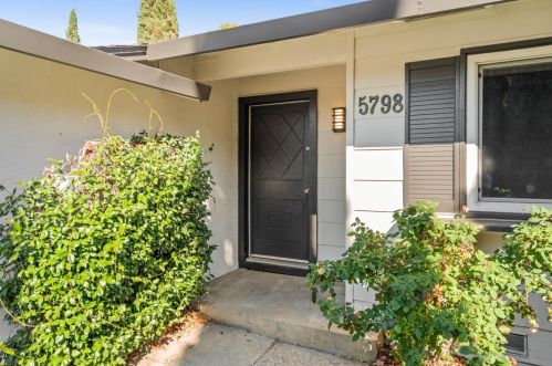 5798 Ribchester Ct, San Jose, CA 95123-3435