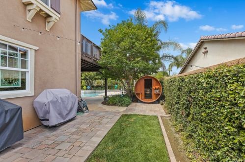 16107 Sierra Heights Dr, Riverside CA  92503-8413 exterior