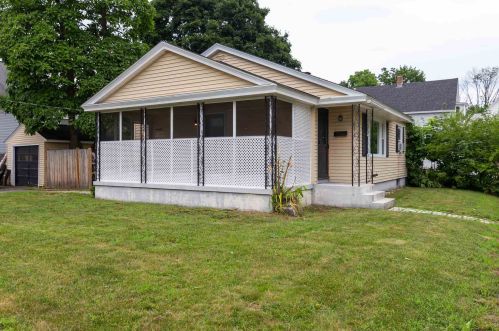 110 Chandler St, Nashua, NH 03064-2833