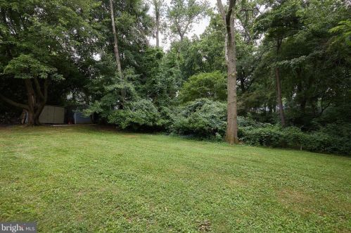 2405 Blue Valley Dr, Silver Spring MD 20904-5206 exterior