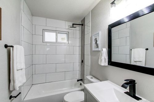 5534 Sable St, Denver CO  80239-3858 exterior