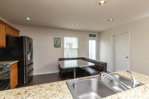 6708 Friendsway Dr, Fort Worth TX  76137-7542 exterior