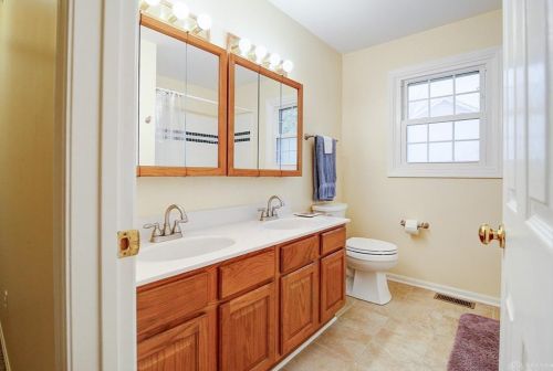 11 Heather Ridge Ct, Miami OH  45056-9502 exterior