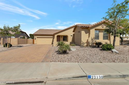 22130 Ashleigh Marie Dr, Buckeye, AZ 85326-8695