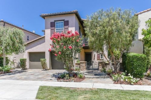 29 Secret Gdn, Irvine, CA 92620-4804
