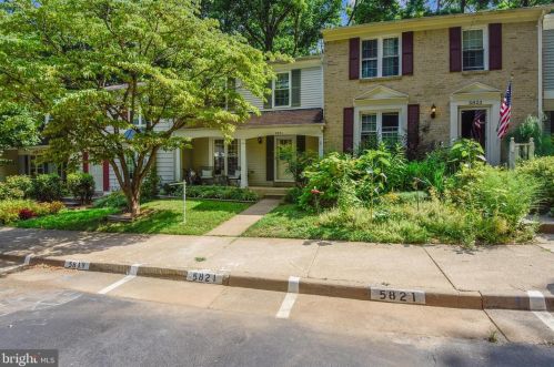 5821 Wood Poppy Ct, Springfield, VA 22015-2716