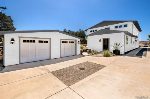 1255 San Dieguito Dr, Encinitas, CA 92024-5116