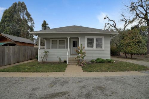 5885 Monterey Frontage Rd, Gilroy, CA 95020-9589