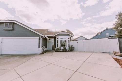 312 Drydock Ct, Vacaville, CA 95688-0103
