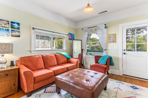 408 Ortega St, Santa Barbara, CA 93101-1635