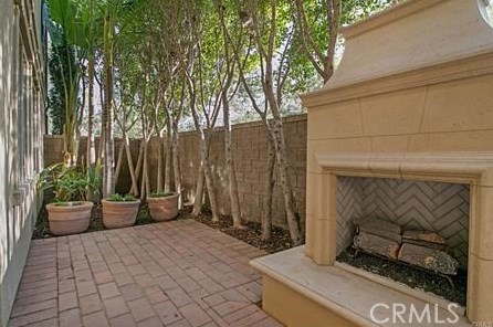 39 Distant Star, Irvine CA  92618-8817 exterior