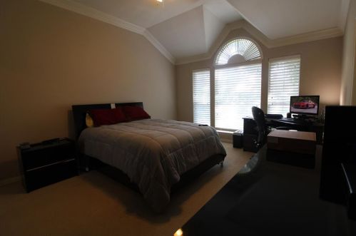 8652 Wellington Pt Dr, Irving TX 75063 exterior