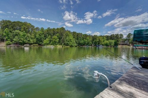 1450 Cherokee Trl, White Plains, GA 30678-2880