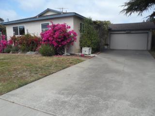 6223 Castillon Dr, Newark, CA 94560-1720