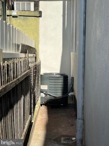 2612 12 St, Philadelphia PA 19133-1101 exterior