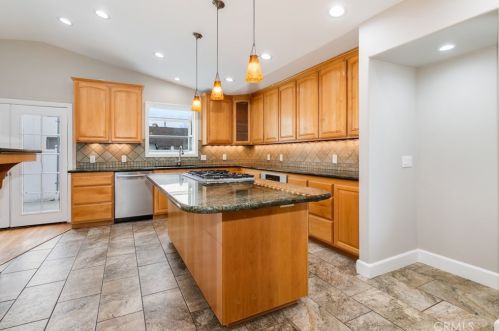 2949 Bridgeport Ave, Anaheim CA  92804-2049 exterior