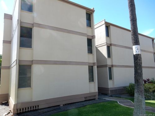 84-687 Ala Mahiku St, Nanakuli, HI 96792