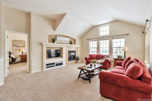 7870 Quatar Ct, Aurora CO 80015-5015 exterior