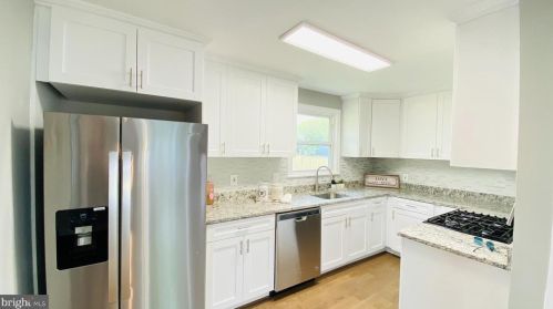 1002 Kerwin Rd, Silver Spring MD  20901-1865 exterior