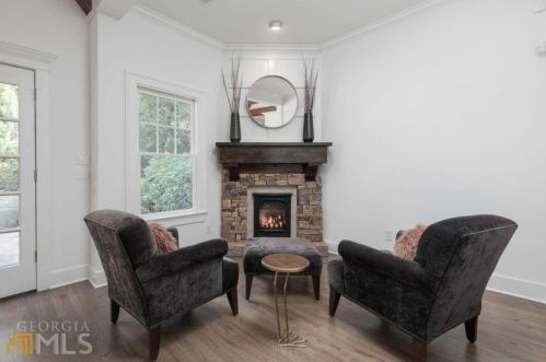 4711 Dudley Ln, Atlanta GA  30327-3330 exterior