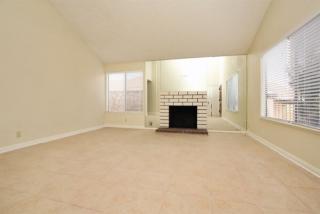 819 126th St, Los Angeles CA  90044-3817 exterior
