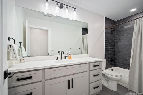 2115 Harlan St, Denver CO  80214-1147 exterior