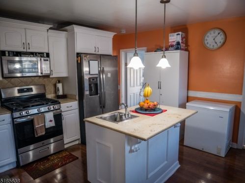 532 Brace Ave, Perth Amboy NJ  08861-3002 exterior