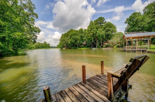 505 Twin Mountain Lake Cir, White Stone, GA 30175-6532