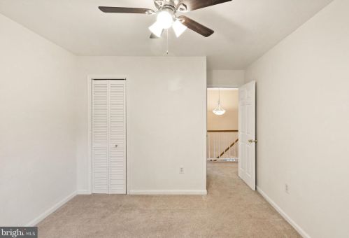 7223 Olde Lantern Way, Springfield VA  22152-3568 exterior
