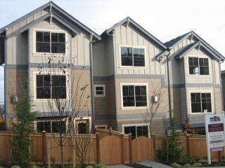 166 11th Ave, Seattle WA  98102-5710 exterior