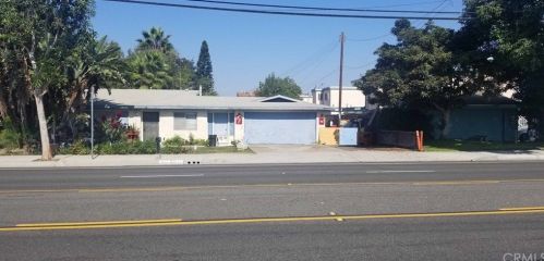 4615 Mcfadden Ave, Santa Ana, CA 92704-1141