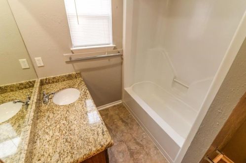 818 Clarissa Pl, Garland TX  75040-5943 exterior