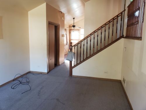 2128 Winter Ave, North Chicago, IL 60064-2328