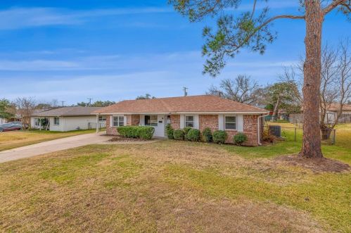 3802 Craig St, Bryan, TX 77802-4115