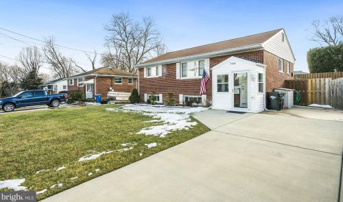7106 Kerr Dr, Springfield, VA 22150-3634