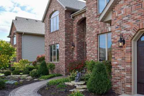 750 Fairway Ln, Sycamore IL  60178 exterior