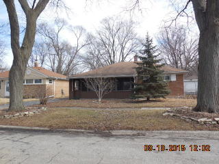 17643 Rockwell Ave, Homewood, IL 60430-1038