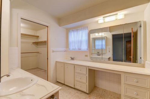 46 Ivy Ct, Conroe TX  77304-1205 exterior