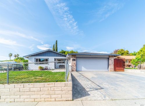 400 Manchester Way, Vacaville, CA 95687-5731