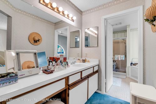 181 Old Orch Ln, Tinton Falls NJ 07712-2570 exterior