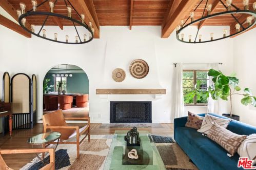 1114 Mountain St, Glendale CA  91207-1834 exterior