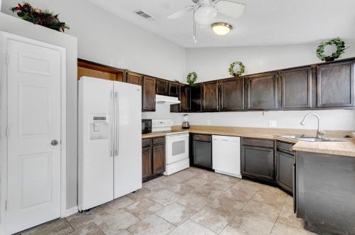 2533 Creekwood Ln, Fort Worth TX  76123-1111 exterior