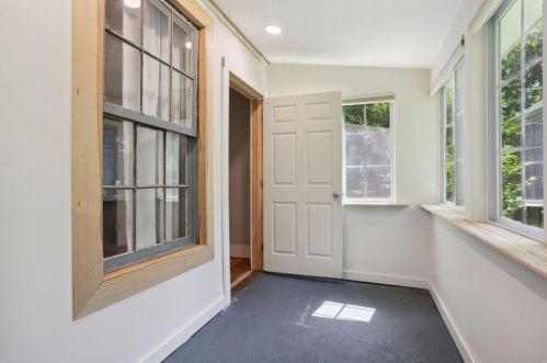 955 Hall Pl, Atlanta GA  30318-4926 exterior