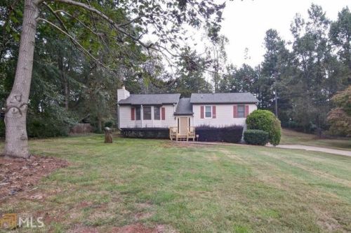 224 Cedar Valley Ct, Holly Springs, GA 30115-9616