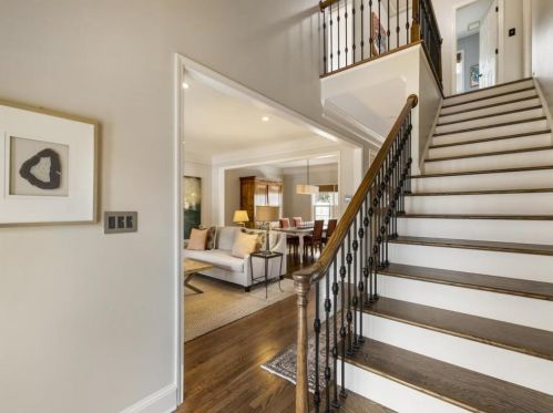 1213 Club Walk Dr, Atlanta GA  30319-2672 exterior
