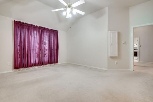 1724 Alpine Dr, Carrollton TX 75007-3740 exterior