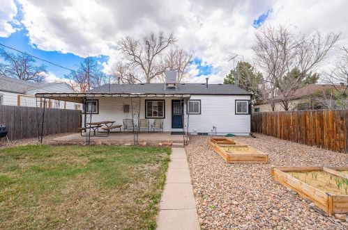 1956 Lansing St, Denver CO  80010-2524 exterior