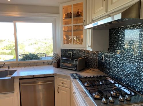 771 Fairway Ln, Anaheim CA  92807-4802 exterior