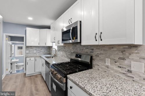 425 Cherry St, Lancaster PA  17602-4913 exterior