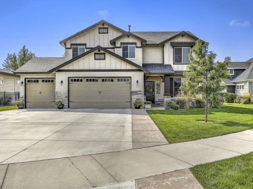 5015 Eagle Landing Ct, Pearl, ID 83616-5056